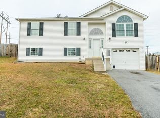 68 Galaxy Ct, Martinsburg, WV 25404