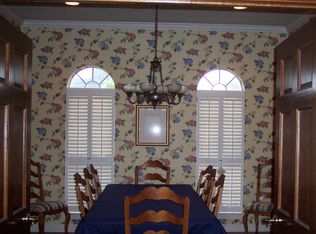 2409 Willow Run, Nederland, TX 77627