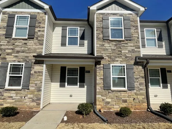 1064 Peony Ln, Youngsville, NC 27596