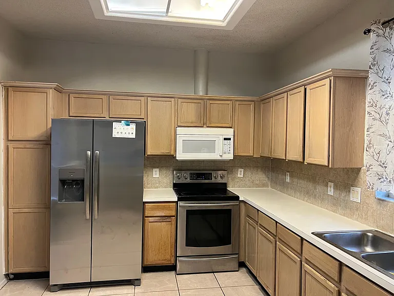 710 Lake Biscayne Way — Photo 31