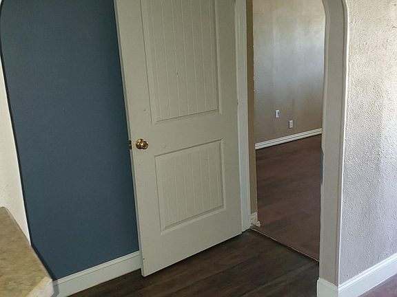 5th image of 4405 Pleasant Dr