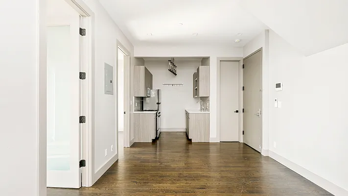 Rented by Nooklyn NYC LLC | media 31