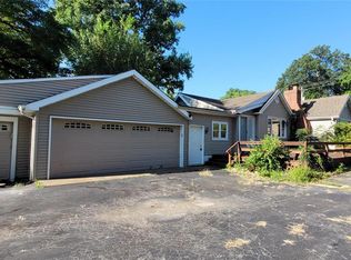 118 Old Sugar Creek Rd, High Ridge, MO 63049