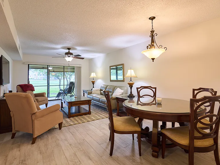 2001 Keystone Dr S #A — Photo 4