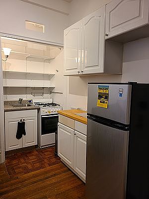 1st image of 170 W 74th St APT 612