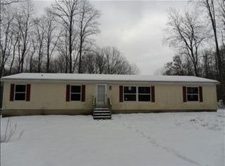 983 37th St, Allegan, MI 49010