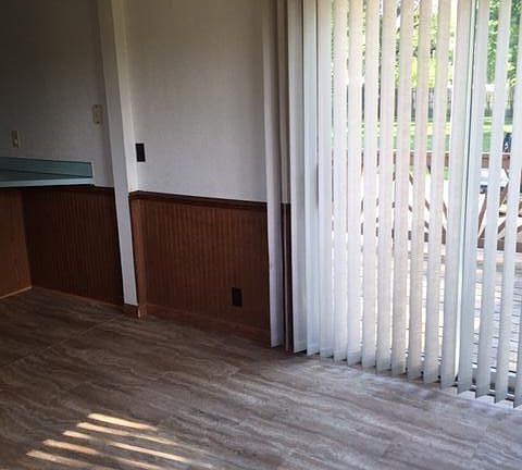 4th image of 2195 E Laketon Ave