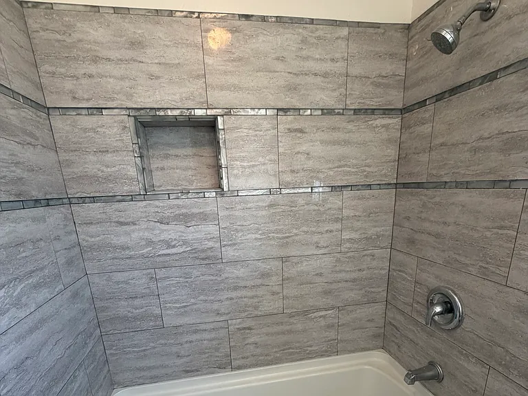 1380 W 48th St #25 — Photo 11