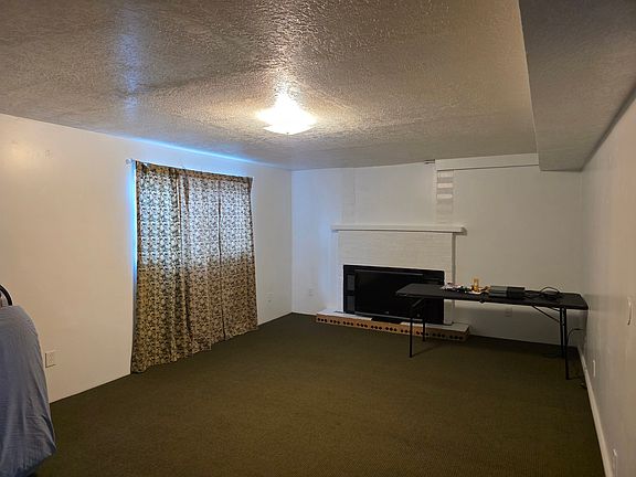 2nd image of 6337 S Dixie Dr #Basement