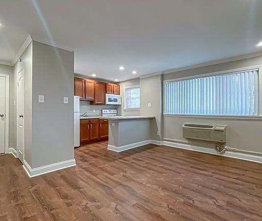 5th image of 1335 Washington Blvd APT 5