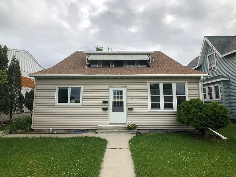 Darin Johnson Triplex — Photo 1