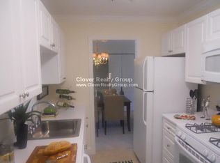 82 Plymouth Dr APT 1B, Norwood, MA 02062