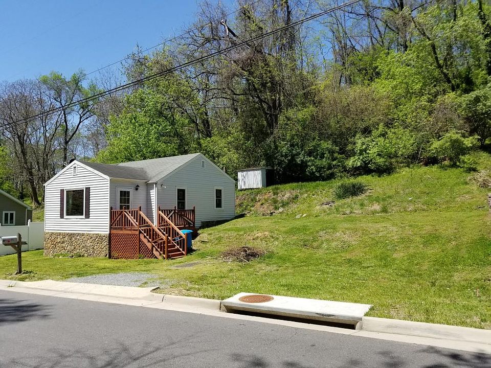 1st image of 1448 Varnell Ave NE