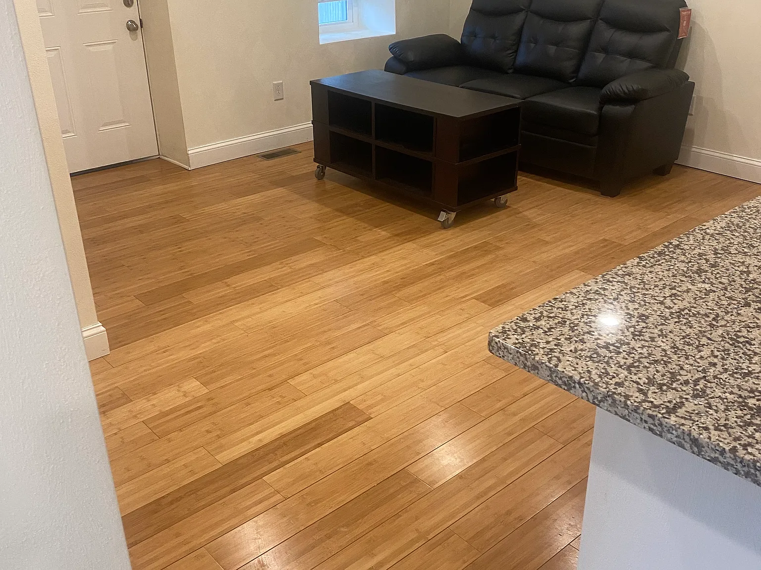 2 bed, 850 sqft, $1,200 — Photo 4