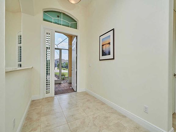 4th image of 742 Fortunella Cir SW