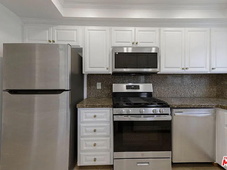 1502 Idaho Ave — Photo 13