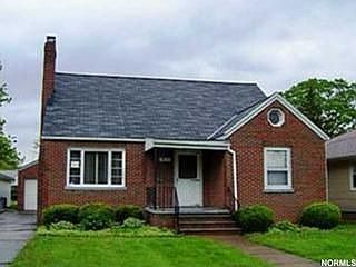 2nd image of 3335 Amherst Ave