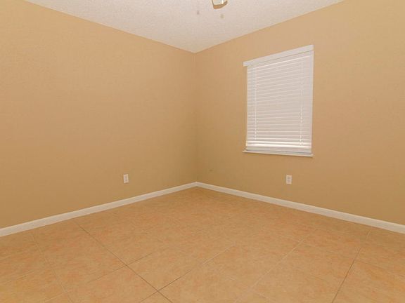 5th image of 249 Redbud Ln