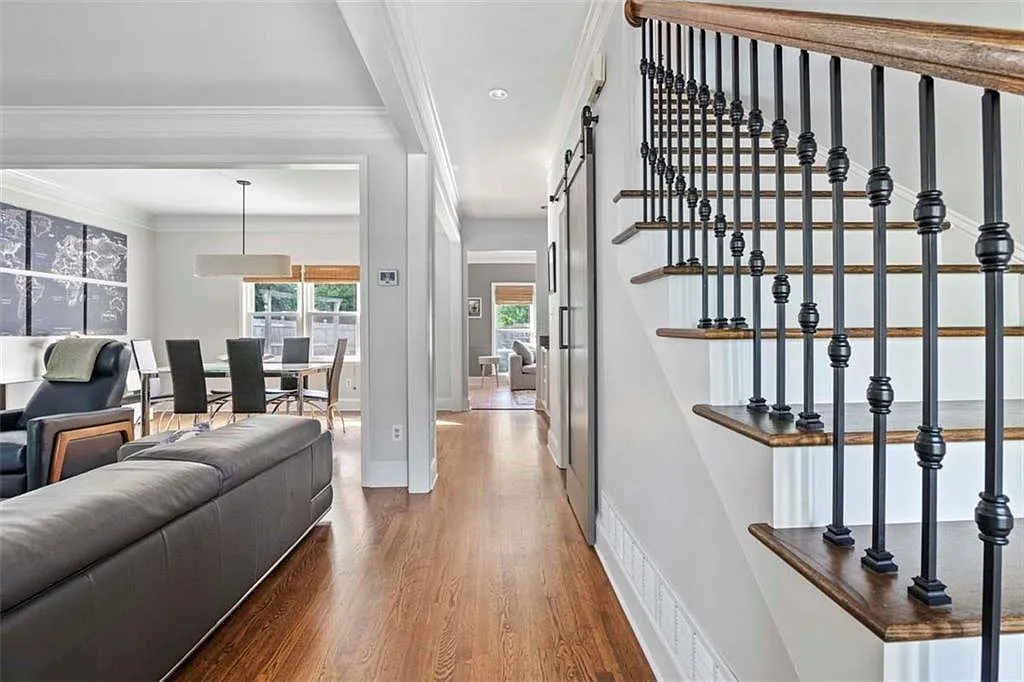 3 bed, 2.5 bath, 1909 sqft, $6,000 — Photo 4