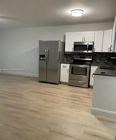 251 SW 132nd Way #204H — Photo 3