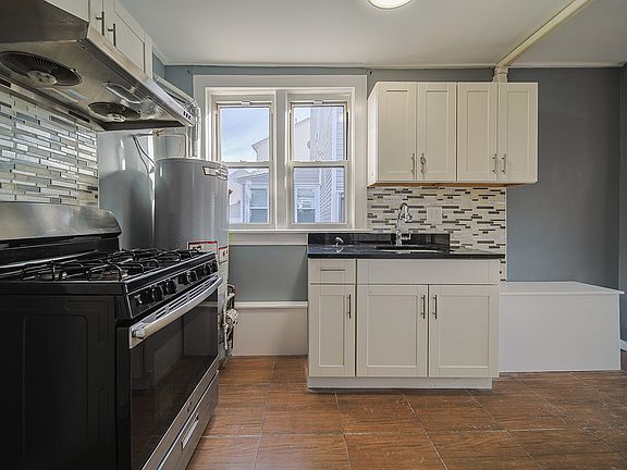 2nd image of 3 Rolfe Ave