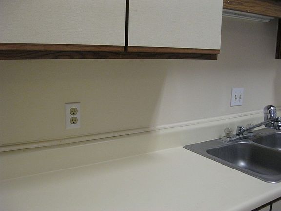 5th image of 16 E White Hawthorne Dr