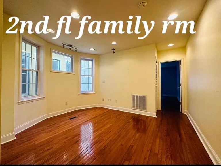 4515 Sansom St — Photo 20