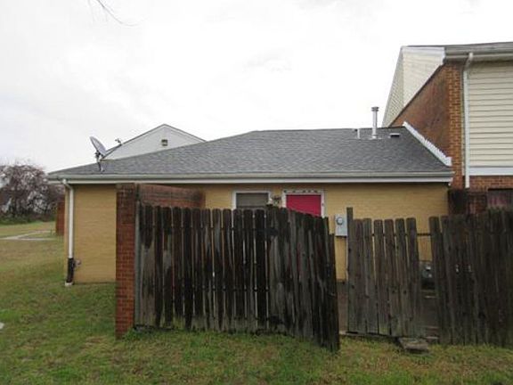3rd image of 16 Kennedy Ct