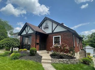 5914 Woodmont Ave, Cincinnati, OH 45213