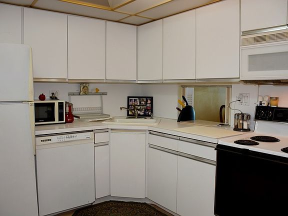 5th image of 1410 S Ocean Dr APT 1401