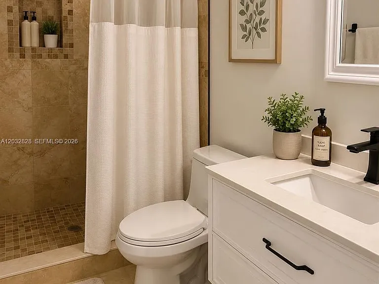 5201 SW 31st Ave #195 — Photo 9