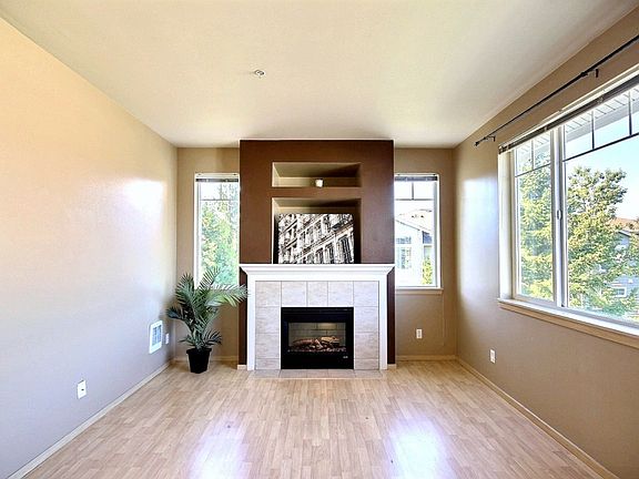 5th image of 6125 Kennedy Ave SE Unit E-7
