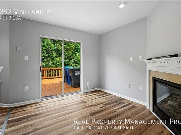 4th image of 3392 Vineland Pl