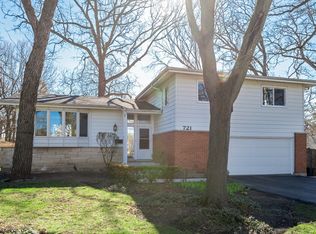 721 Kipling Pl, Deerfield, IL 60015