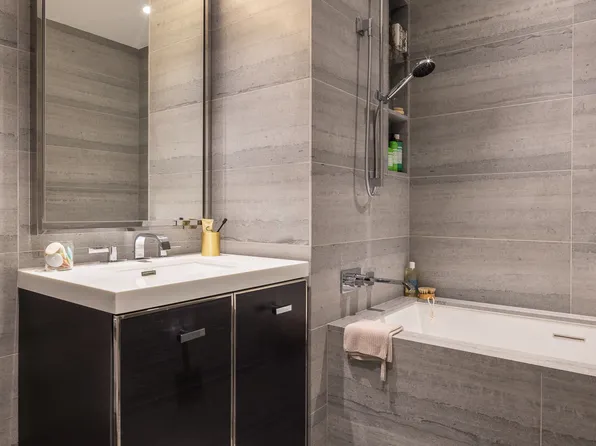 252 South Street image 5 of 39