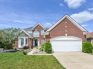 7723 Pioneer Dr, Ypsilanti, MI