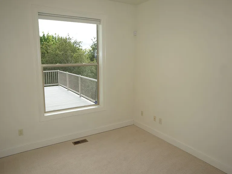 4139 NW Twilight Ter — Photo 18