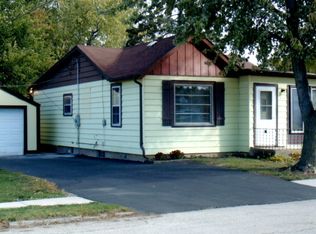 115 W 5th St, Byron, IL 61010