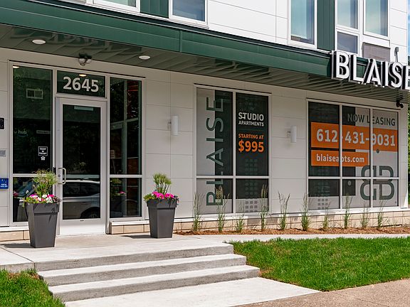 4th image of 2645 1st Ave S #305