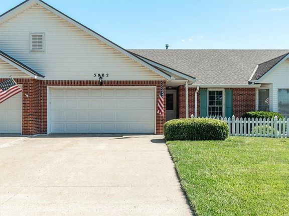2nd image of 3902 Westgate Dr