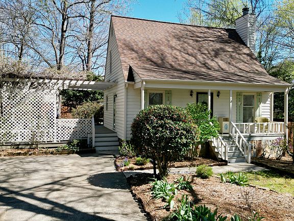 2nd image of 106 Fawn Cir