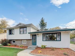 2445 Robinson Dr, Beloit, WI 53511