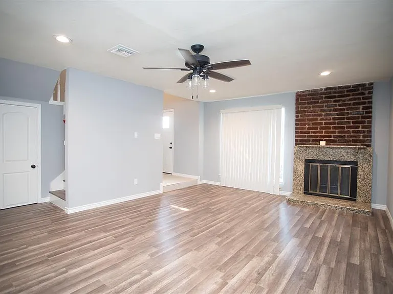 5821 Sunforest Dr — Photo 7
