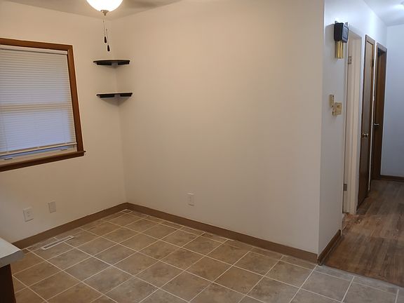 4th image of 5501 R St