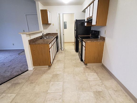 4th image of 6022 Applegrove Ln