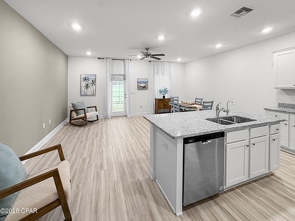 4th image of 547 Melrose Way