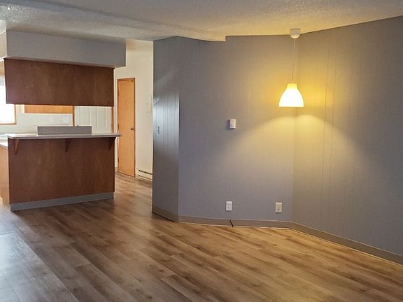 3rd image of 6305-6409 Kansas St #23