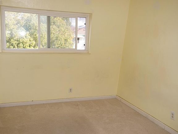 3rd image of 2925 Florence Ave APT 13