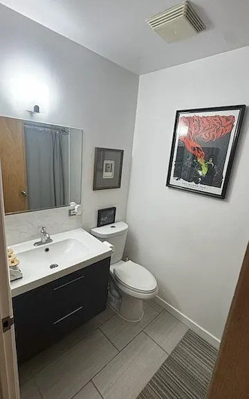 120 E Cullerton St — Photo 8