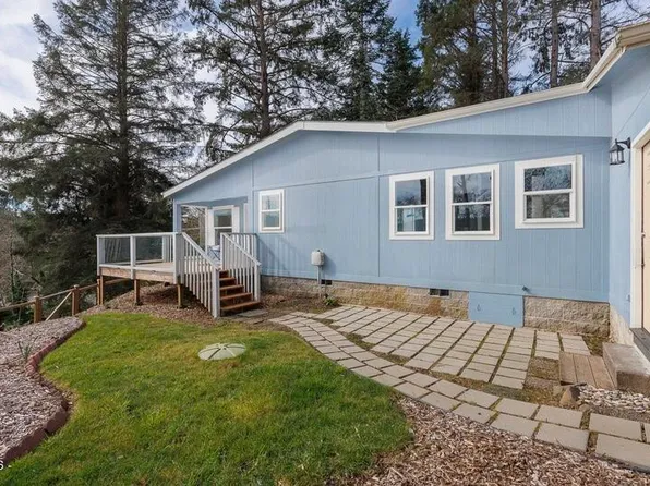 2740 NE 36th Dr, Lincoln City, OR 97367